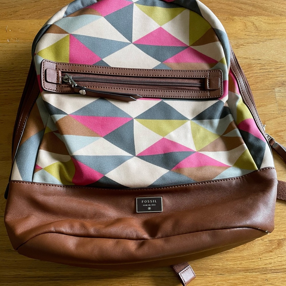GUC Fossil Modern Geometric Design Backpack